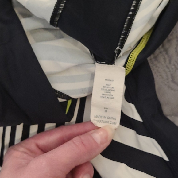 EUC MATCHING TRINA TURK ACTIVE WEAR SET SZ M - Picture 6 of 6